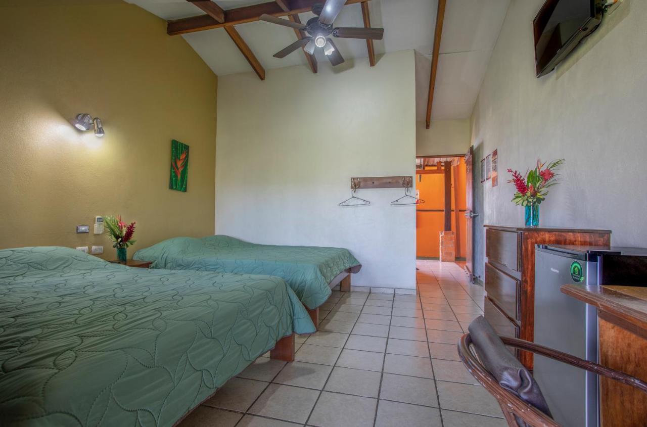 Hotel La Hacienda Quesada  Екстер'єр фото