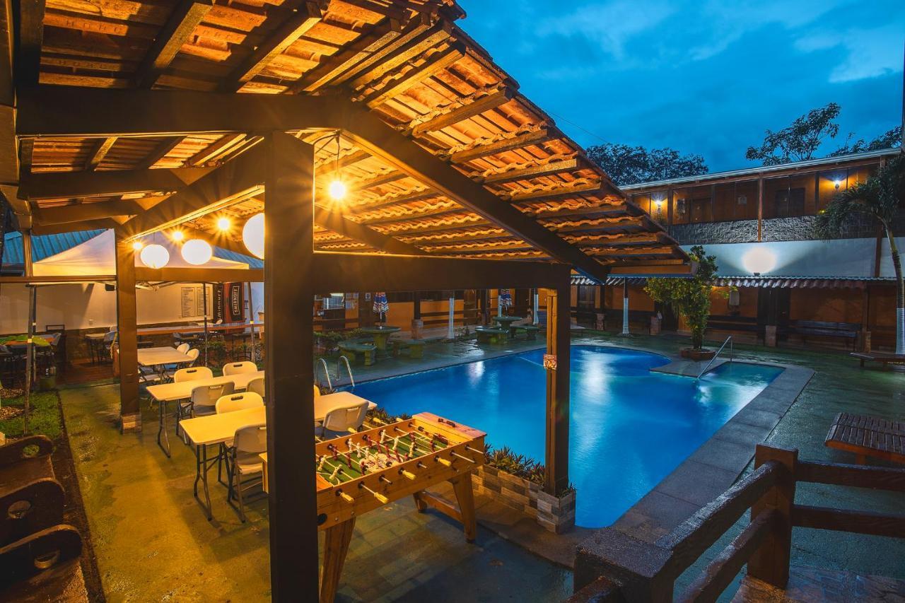 Hotel La Hacienda Quesada  Екстер'єр фото