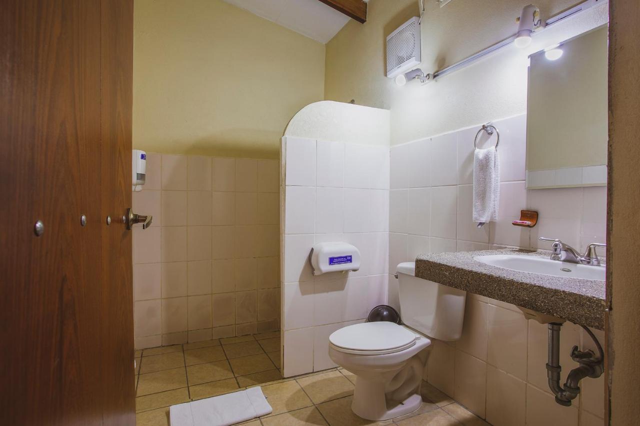 Hotel La Hacienda Quesada  Екстер'єр фото