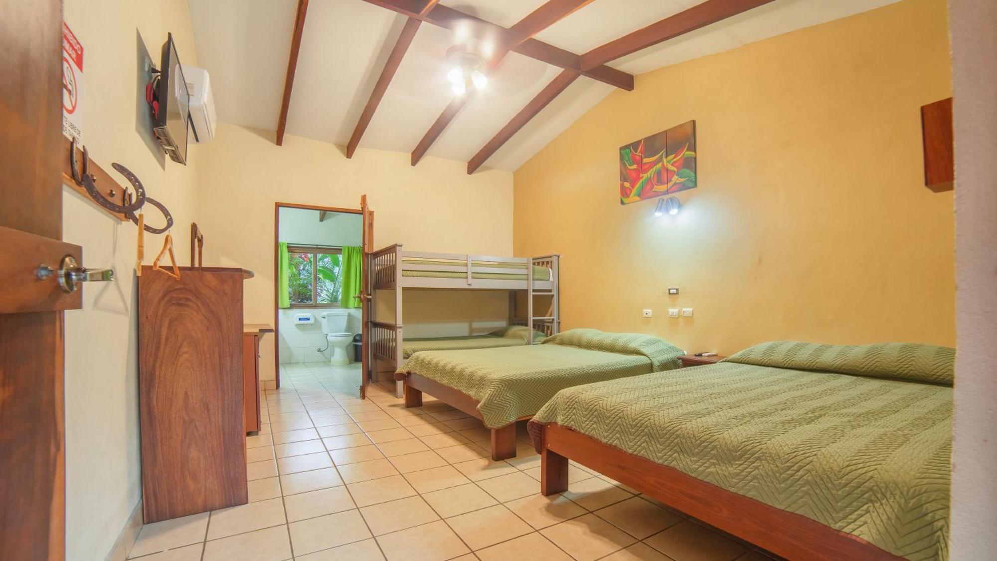 Hotel La Hacienda Quesada  Екстер'єр фото
