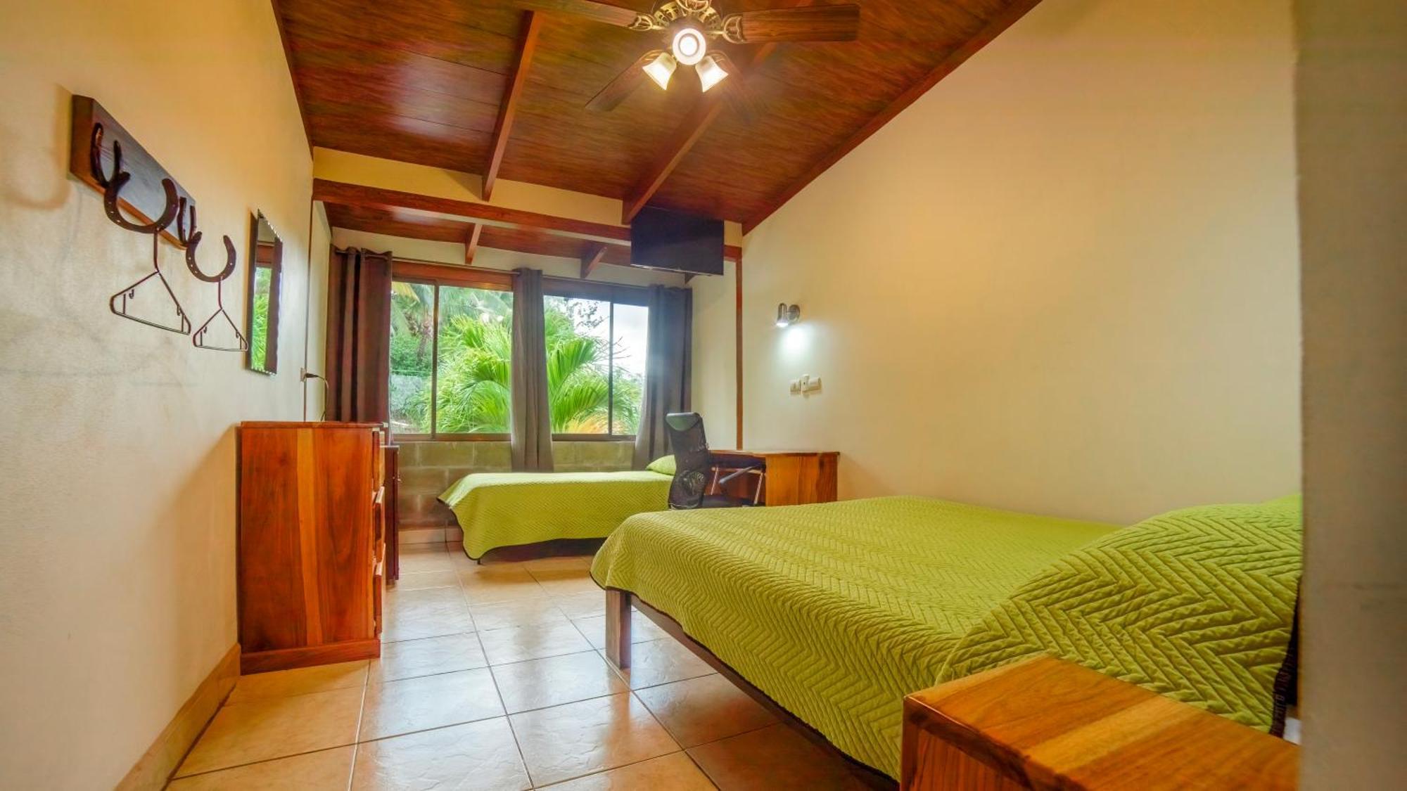 Hotel La Hacienda Quesada  Екстер'єр фото
